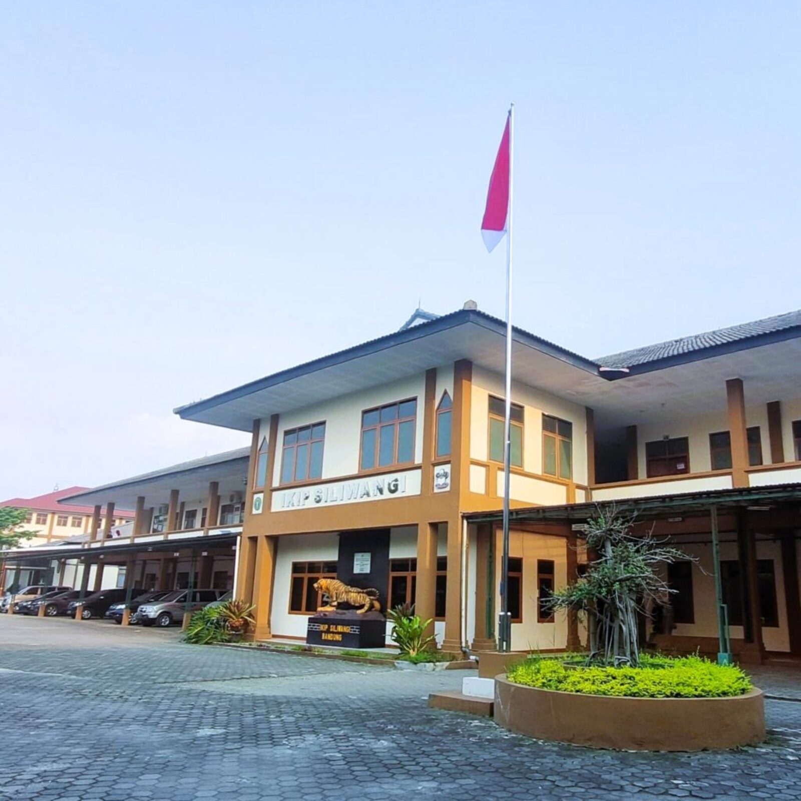 Gedung kampus IKIP Siliwangi